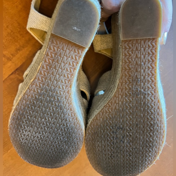 Michael Kors Berkley Espadrille Cream Wedge Espadrille Sandals, Size 7 - Picture 7 of 8